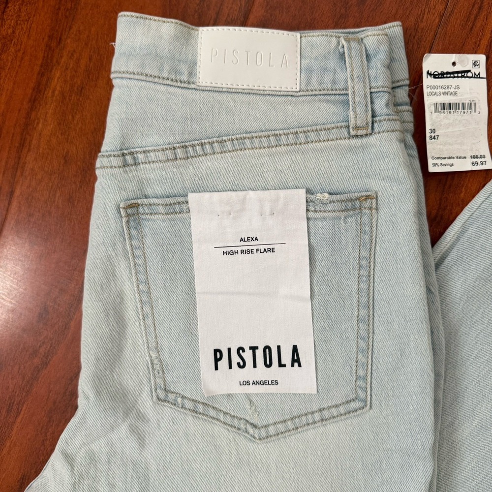NWT Pistola Alexa High Rise Flare Jeans Denim Women Light Wash Size 30 - Picture 3 of 16